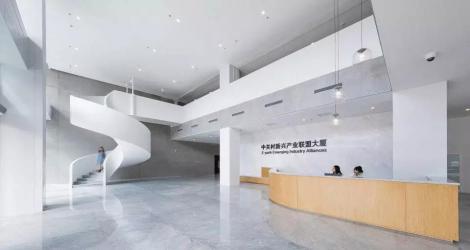 成都海倫天麓銷售中心，東方優(yōu)雅與現(xiàn)代融合的空間縮影！